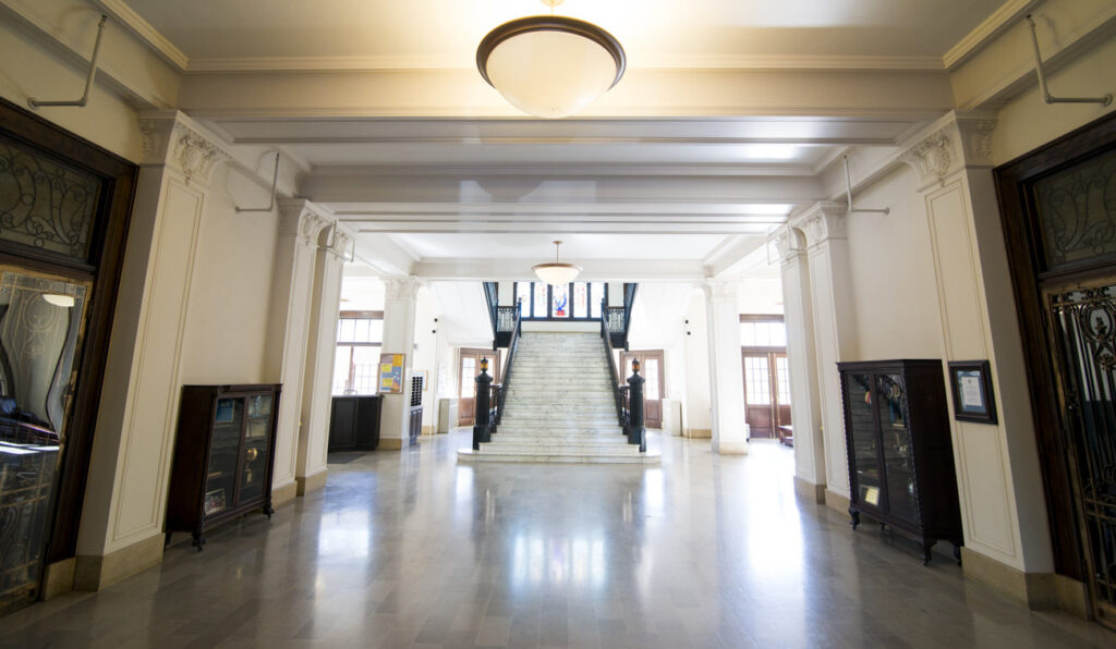 Stairs and lobby of Le For Hall