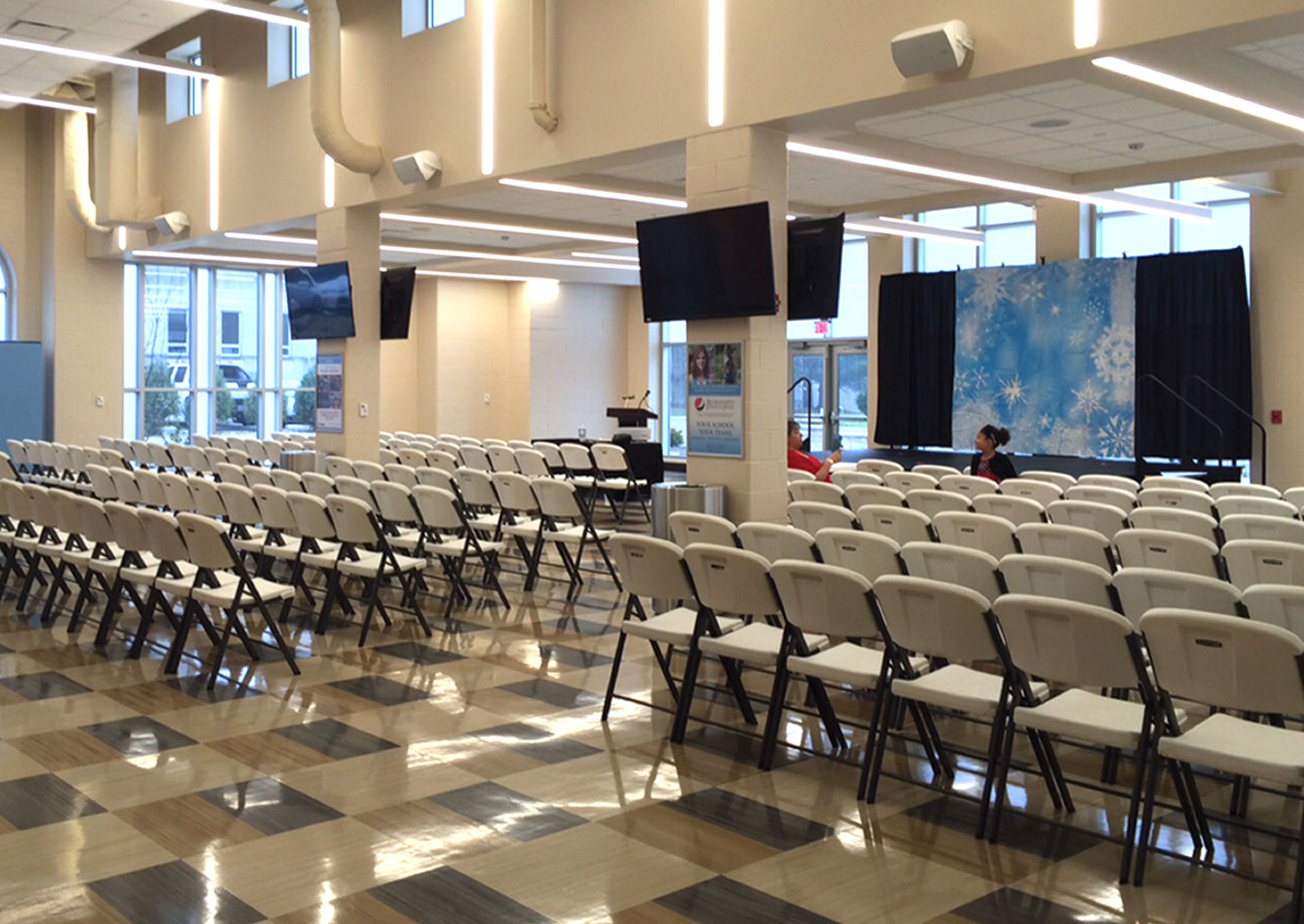 Ariens atrium in the Knorele Center