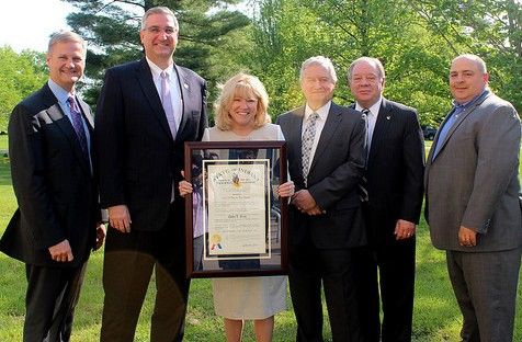 King receives Sagamore of the Wabash