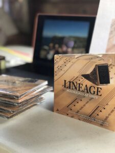 Closeup of the Lineage CD