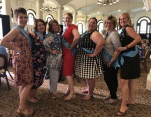 The class of 1994 posing at the banquet