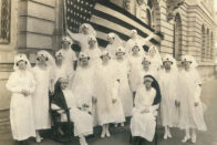 1918 Red Cross students