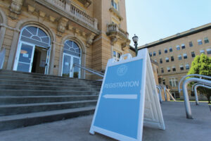 Registration day sign in front of Le Fer Hall