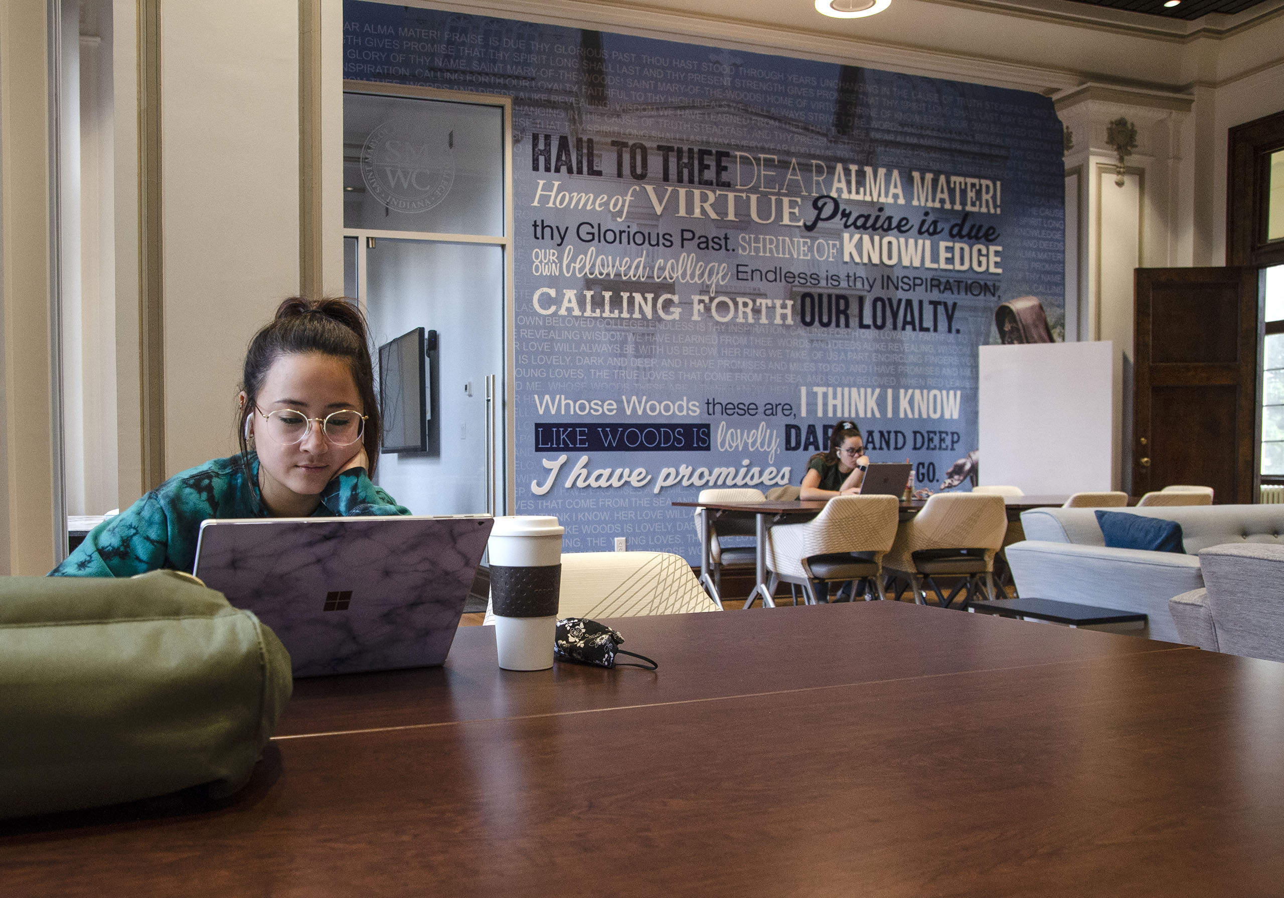 Girls studying in the SMWC student lounge