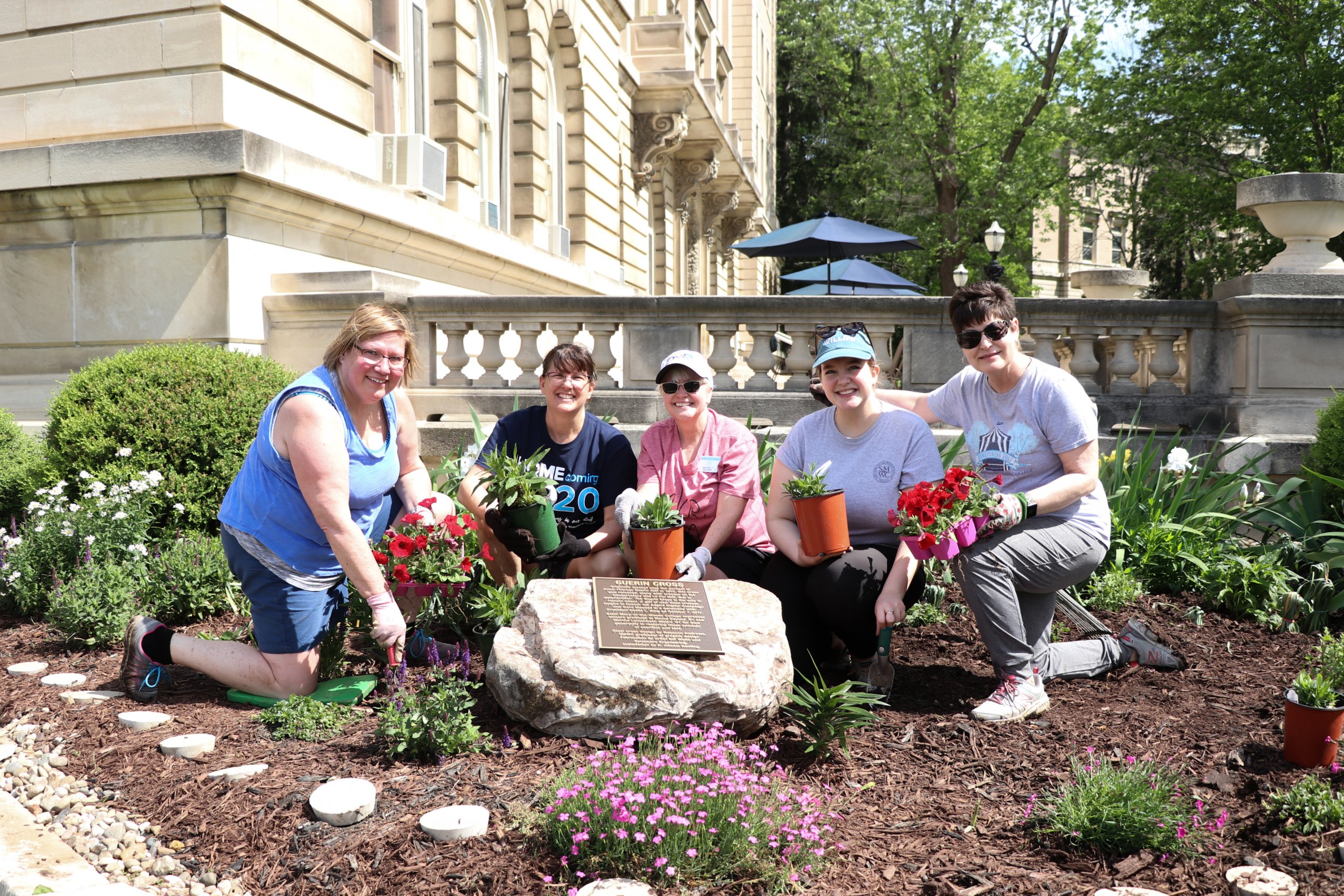 Alumni at Reunion 2021 in Guerin Garden