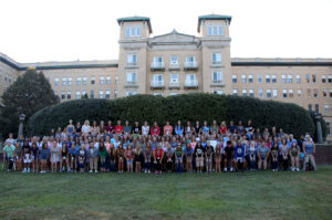Class of 2021 group photo in front of Le Fer Hall