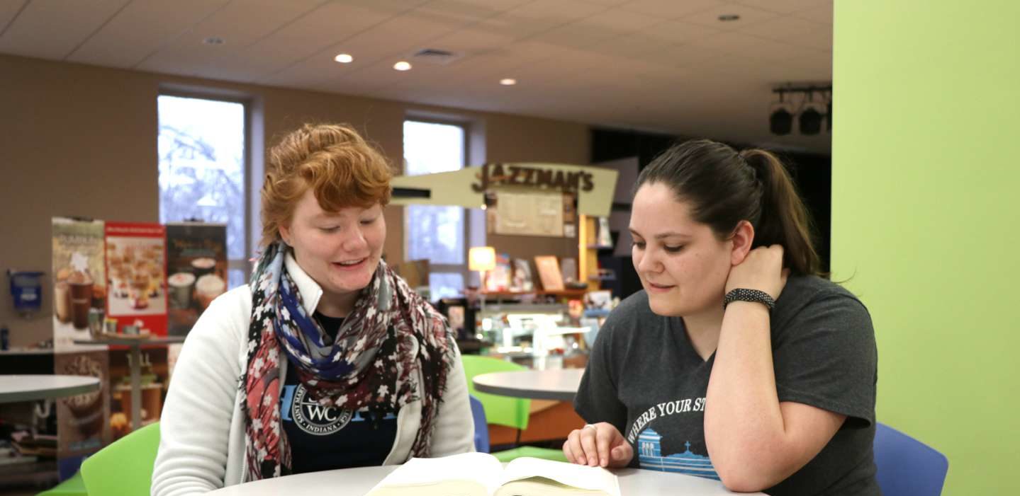 2 students studying in Jazzmans